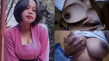 Wiwin Siswi SMA Jilbab Sange Pamer Dada Montok poster